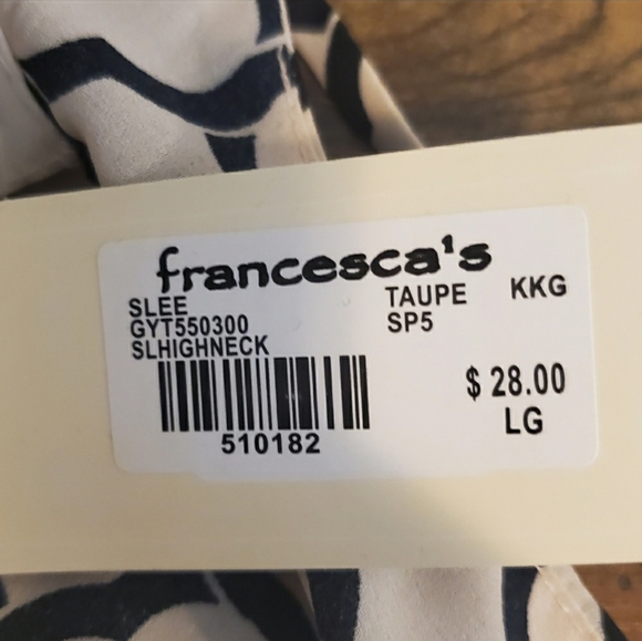 NWT Geometric Tiered Tank - Picture 4 of 5